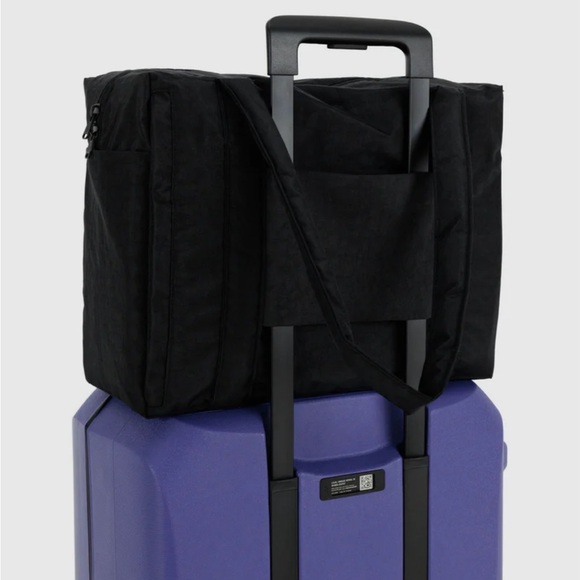 Baggy Cloud Carry On Tote Bag (new) - Picture 2 of 5